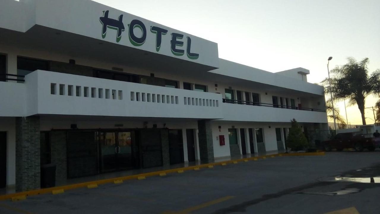Jalyd Inn Irapuato Buitenkant foto
